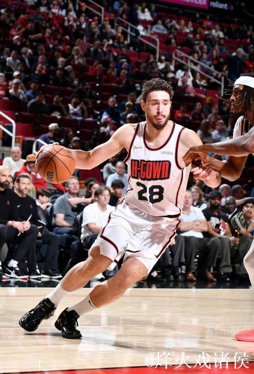 申京23分助火箭力克独行侠，鹈鹕负热火遭遇11连败